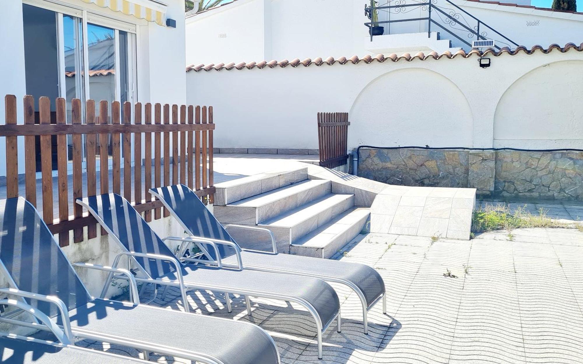 Cap Ras 40 A Villa Емпуриабрава Екстериор снимка